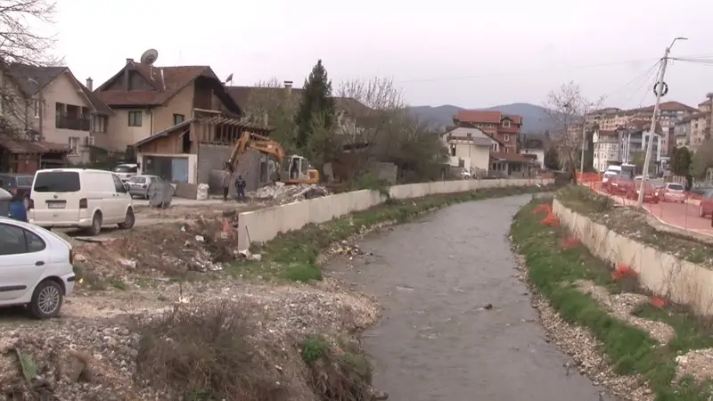 radovi-na-kejskoj-ulici-zapoceti-duz-reke-josanice-u-novom-pazaru