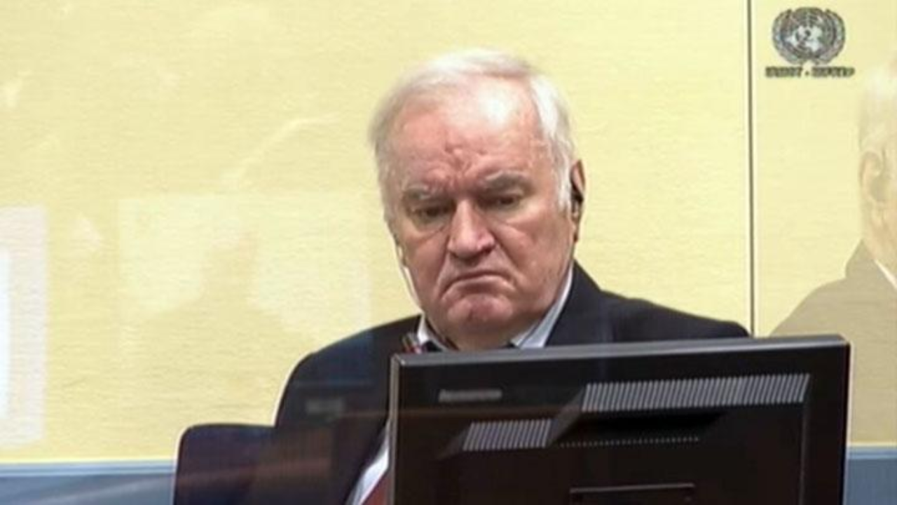 mladicu-se-pogorsalo-zdravstveno-stanje:-ne-moze-govoriti-ni-ustati,-tvrdi-porodica