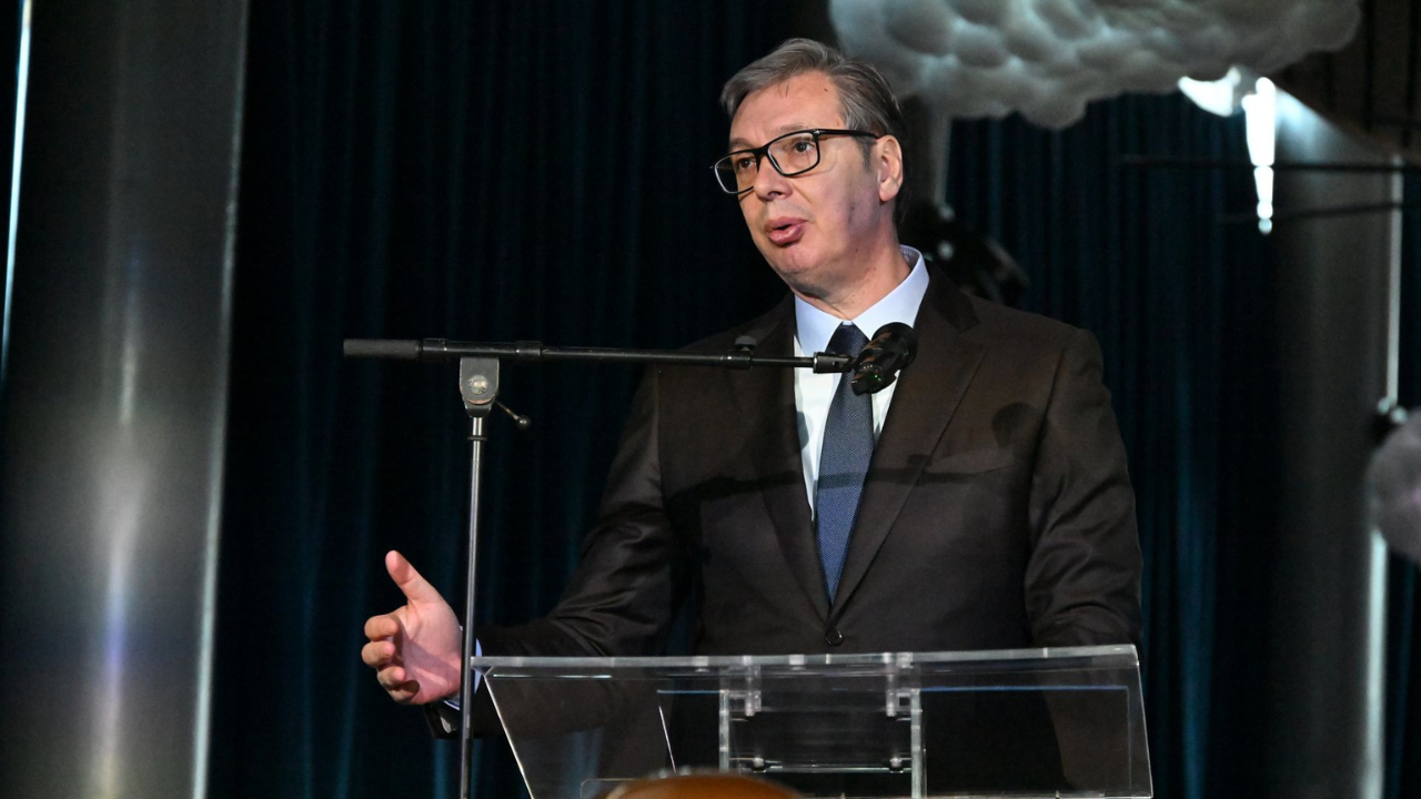 vucic:-djokica-podrzavaju-spolja,-ja-racunam-na-nas-narod